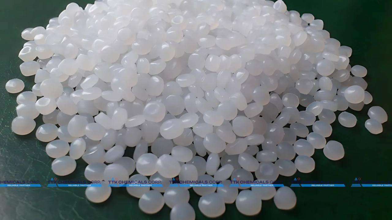 Trong suốt, bề mặt nhẵn bóng, thuận tiện cho quá trình in ấn
